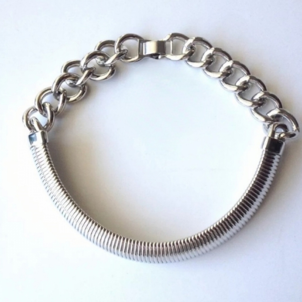 BCBGMAXAZRIA Silver Gaspipe Large Industrial Chain Link Necklace - Picture 8 of 16